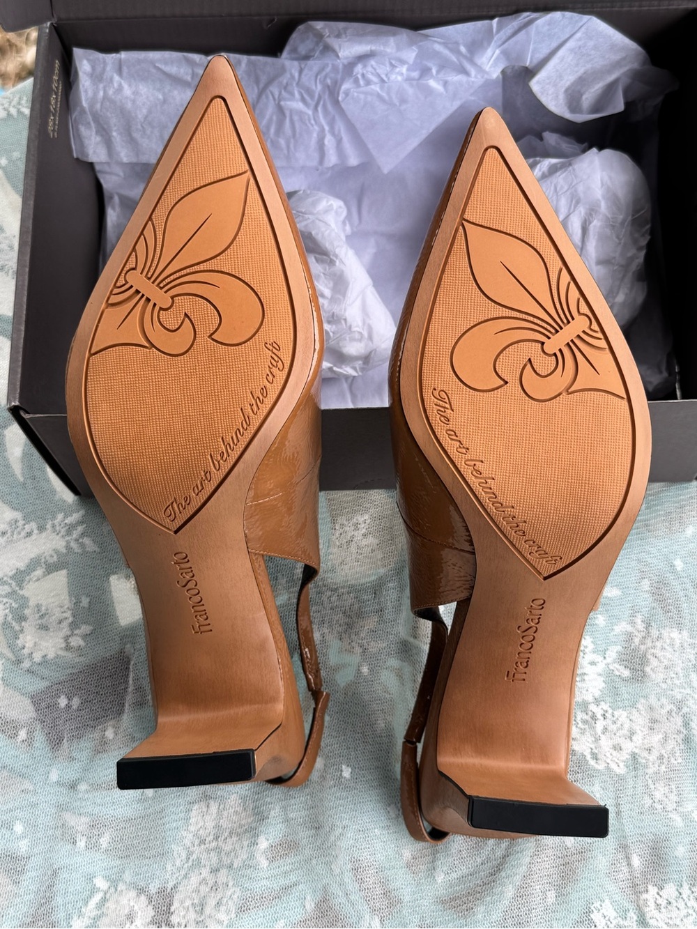 Franco Sarto Averie Patent Leather Camel toffee Slingback Pumps NIB Size 10 - Picture 7 of 11